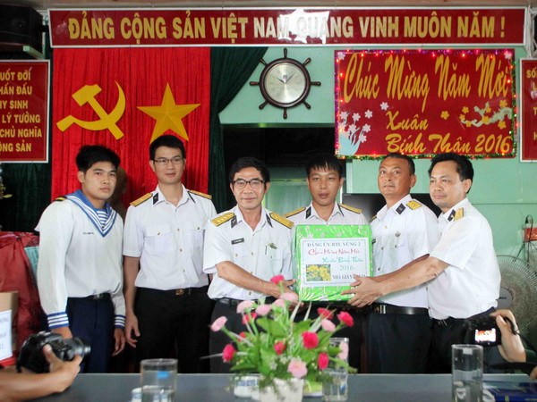 Đón mùa Xuân đến sớm trên thềm lục địa phía Nam Tổ quốc ảnh 1