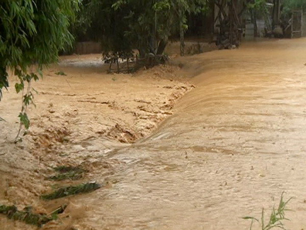 Lào Cai: Một người bị lũ cuốn mất tích khi đang đánh bắt cá ảnh 1