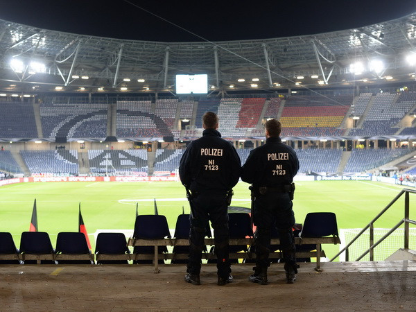 Israel hỗ trợ Đức ngăn vụ khủng bố trong trận bóng đá Đức-Hà Lan ảnh 1