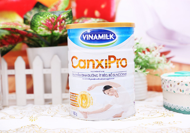 Mỗi ngày cơ thể cần bao nhiêu canxi để chống bệnh loãng xương ảnh 1