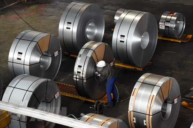 Anh và Canada xem xét biện pháp hỗ trợ bảo vệ ngành nhôm, thép ảnh 1