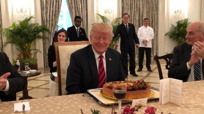Tổng thống Trump đón sinh nhật sớm trước Hội nghị thượng đỉnh Mỹ-Triều ảnh 1