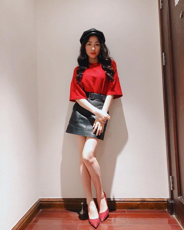 Hồ Ngọc Hà, Kỳ Duyên và dàn mỹ nhân Việt “lên đồ” rực rỡ ngày xuân ảnh 13