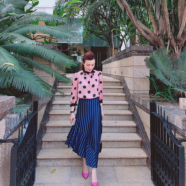 Hồ Ngọc Hà, Kỳ Duyên và dàn mỹ nhân Việt “lên đồ” rực rỡ ngày xuân ảnh 10