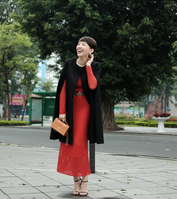 Hồ Ngọc Hà, Kỳ Duyên và dàn mỹ nhân Việt “lên đồ” rực rỡ ngày xuân ảnh 9