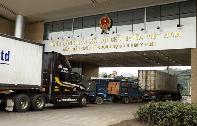 Ảnh minh họa. (Nguồn: TTXVN) 2.500 xe hàng hóa ùn ứ tại các cửa khẩu giáp Trung Quốc mỗi ngày ảnh 1