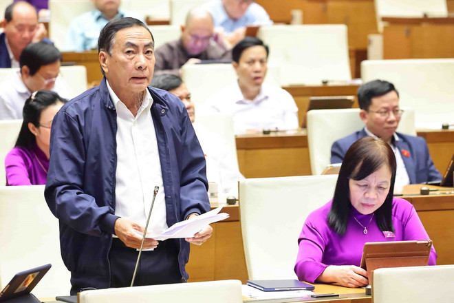 ttxvn quoc_hoi_thao_luan_ve_viec_thanh_lap_thanh_pho_hue_truc_thuoc_trung_uong2_resize.jpg