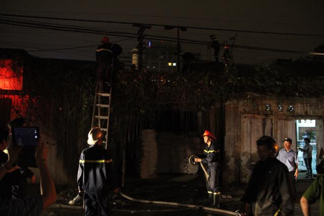 Hà Nội: Hỏa hoạn tại công ty cổ phần xây lắp và cơ khí ở Trần Quý Cáp ảnh 4