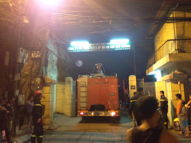 Hà Nội: Hỏa hoạn tại công ty cổ phần xây lắp và cơ khí ở Trần Quý Cáp ảnh 1