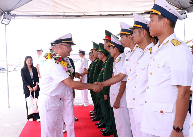 Tăng cường quan hệ hợp tác hữu nghị giữa hải quân Italy và Việt Nam ảnh 2