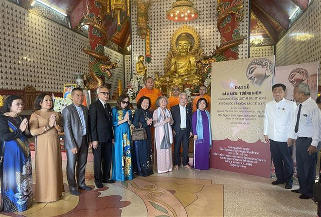 Kiều bào Thái Lan cầu siêu tưởng niệm 64 chiến sỹ hy sinh tại Gạc Ma ảnh 2