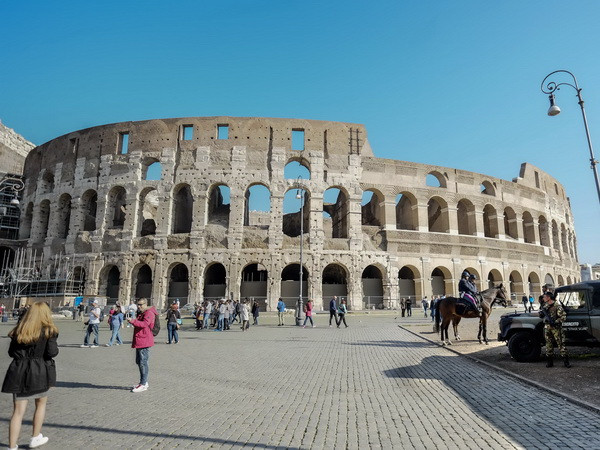 Italy và Vatican lo ngại thất thu trong Năm Thánh vì nguy cơ khủng bố ảnh 1