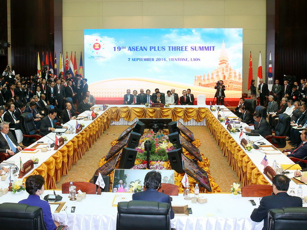 Thủ tướng chia sẻ lo ngại về Biển Đông tại Hội nghị ASEAN ảnh 1