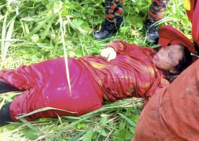 Nữ công nhân bị trói trong bao tải thả trôi sông vì tội ngoại tình ảnh 1