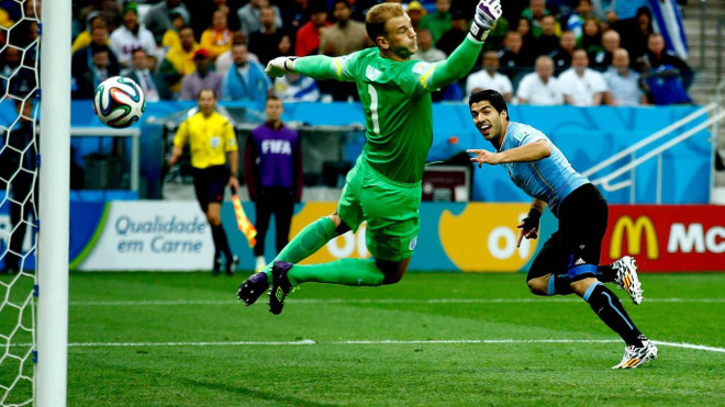 Ảnh động pha ghi bàn bằng đầu đẳng cấp của Luis Suarez ảnh 1