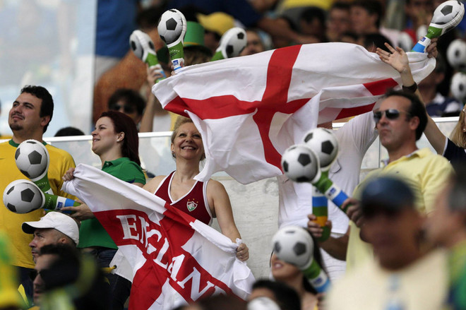 Doanh thu bán lẻ ở Anh giảm lần đầu tiên trong 15 tháng qua ảnh 1