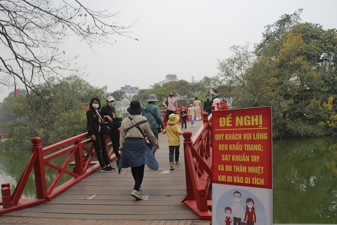 Người làm du lịch Hà Nội hồ hởi khi cánh cửa đã rộng mở ảnh 1