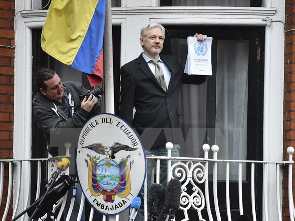 Ecuador kêu gọi mở lối an toàn cho nhà sáng lập WikiLeaks rời Anh ảnh 1