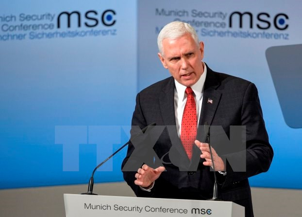 Phó Tổng thống Mỹ hội đàm Thủ tướng Nhật Bản về vấn đề Triều Tiên ảnh 1