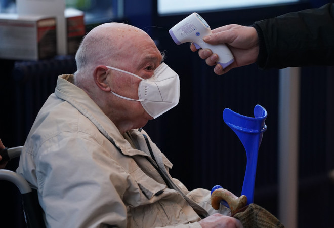 Bỉ và Đức lo ngại biến thể mới khiến đại dịch COVID-19 tái bùng phát ảnh 1