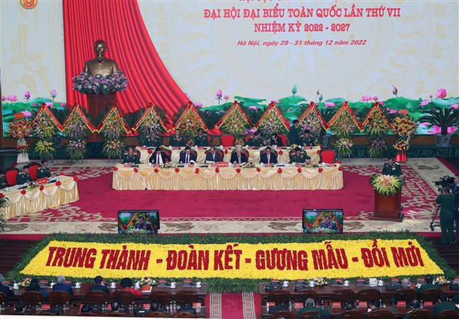 Toàn cảnh đại hội. (Ảnh: Trọng Đức/TTXVN) Cựu chiến binh luôn sát cánh cùng quân đội xây dựng và bảo vệ Tổ quốc ảnh 2