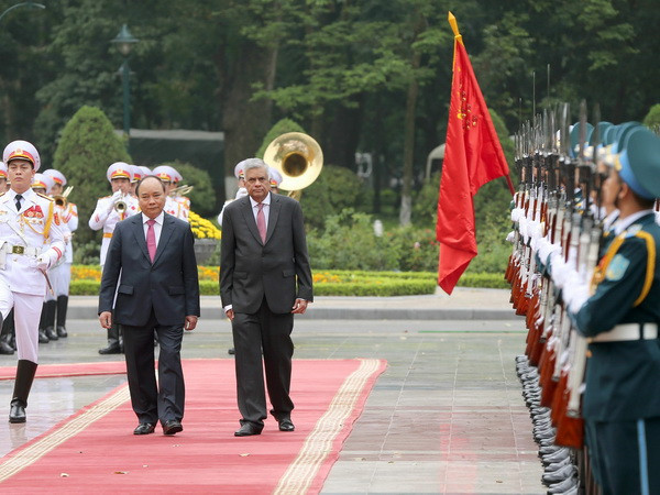 Thủ tướng Sri Lanka và Phu nhân kết thúc chuyến thăm Việt Nam ảnh 1