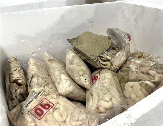 Đồng Nai: Phát hiện trên 25 tấn thực phẩm không rõ nguồn gốc ảnh 1