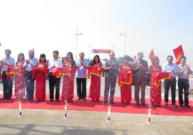 Thái Bình: Khánh thành cây cầu gần 520 tỷ đồng vượt sông Trà Lý ảnh 1