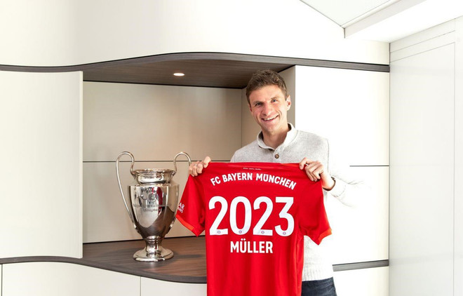 Hợp đồng của Thomas Mueller đang tạo ra sức ép cho Manuel Neuer ảnh 2