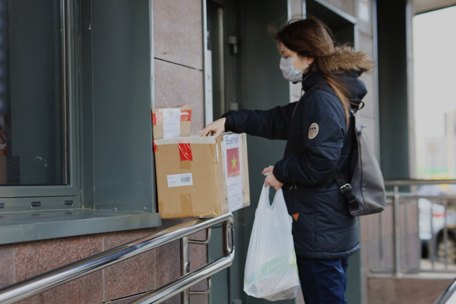 Sức lan tỏa từ chiếc khẩu trang nhỏ bé của người Việt ở Moskva ảnh 2