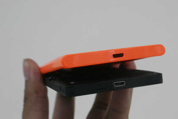 “Soi” chiếc điện thoại chuyên chụp ảnh selfie của Microsoft ảnh 4