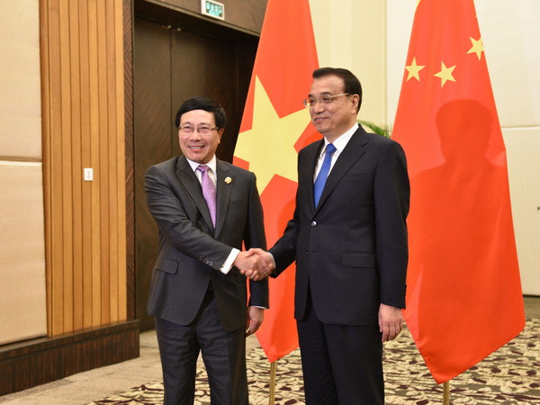 Phó Thủ tướng Phạm Bình Minh hội kiến Thủ tướng Trung Quốc ảnh 1