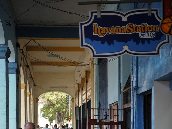 Cuba ngừng cấp phép mở mới cho các nhà hàng tư nhân ảnh 1