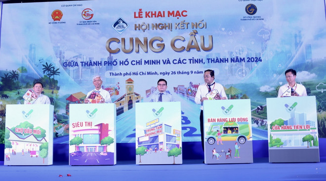 TTXVN_2609 ket noi cung cau TP Ho Chi Minh 2.jpg