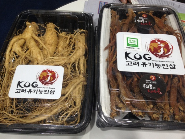 4kg nhân sâm tươi chỉ thu về được 1kg nhân sâm sấy khô. (Ảnh: PV/Vietnam+) Nâng cao giá trị ẩm thực truyền thống nhờ sản xuất tự nhiên ảnh 6
