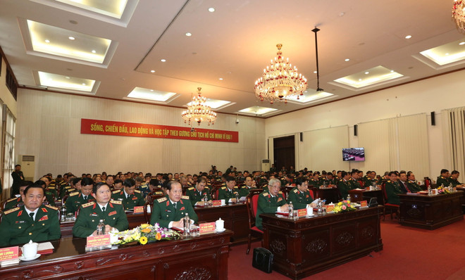 Quang cảnh buổi gặp mặt. (Ảnh: TTXVN phát) Bộ Quốc phòng gặp mặt đại biểu Quân đội dự Đại hội XIII của Đảng ảnh 1