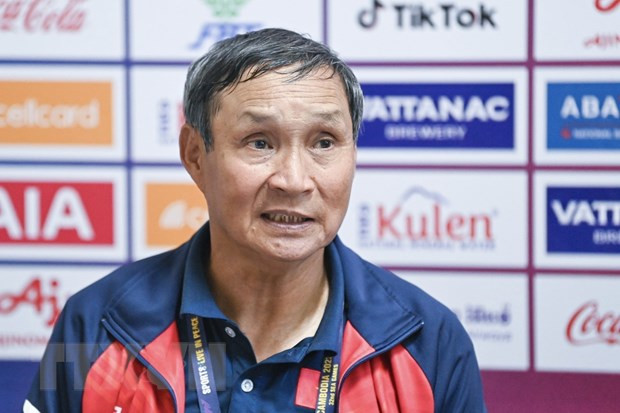 HLV Mai Đức Chung: Chúng tôi phải cố gắng hơn ở các trận tiếp theo ảnh 1