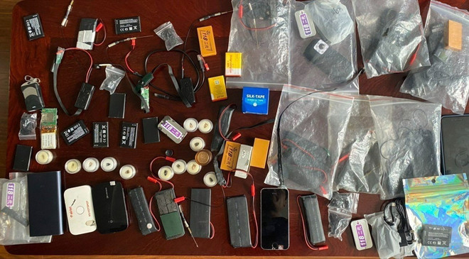 Triệt phá 2 đường dây mua bán thiết bị gian lận thi cử quy mô lớn ảnh 3