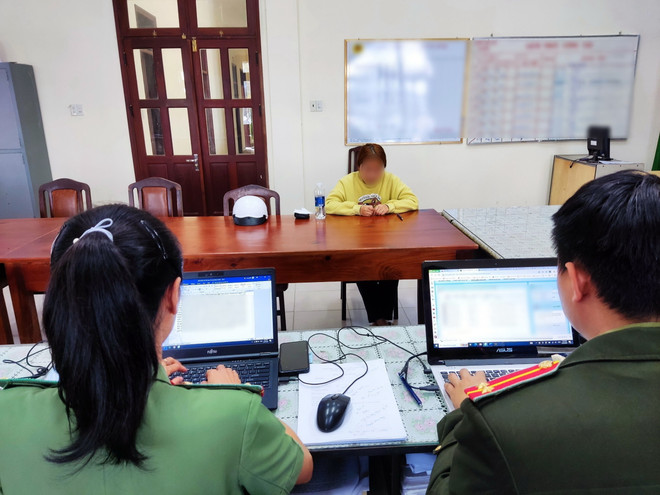 Triệt phá 2 đường dây mua bán thiết bị gian lận thi cử quy mô lớn ảnh 2