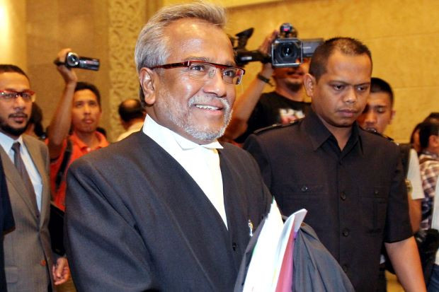 Luật sư bào chữa của cựu Thủ tướng Malaysia bị buộc tội rửa tiền ảnh 1