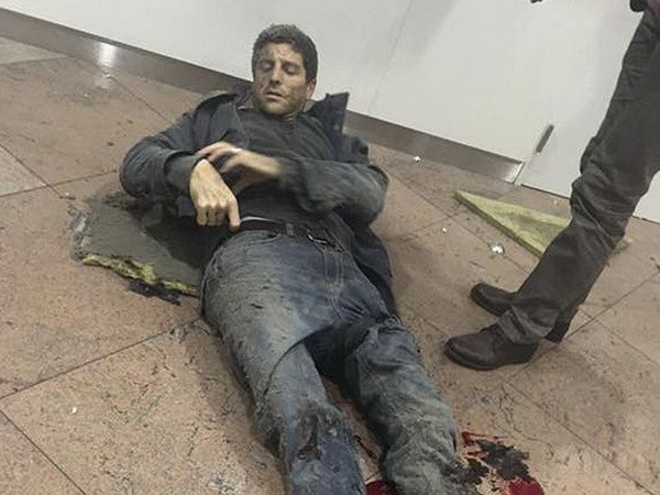 Thông tin mới về số người thiệt mạng trong vụ tấn công ở Brussels ảnh 1