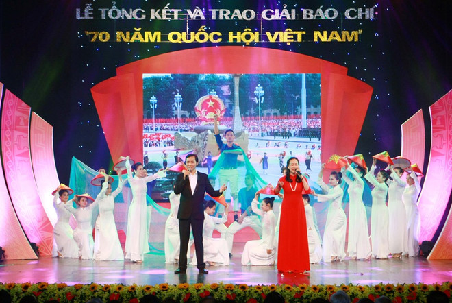 VietnamPlus nhận giải C thể loại báo điện tử giải báo chí Quốc hội ảnh 2