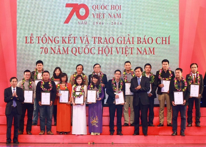 VietnamPlus nhận giải C thể loại báo điện tử giải báo chí Quốc hội ảnh 1