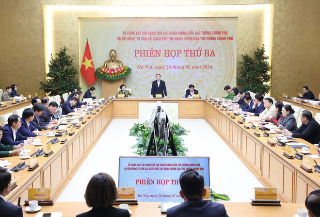 Phó Thủ tướng Trần Lưu Quang chủ trì phiên họp. (Ảnh: Lâm Khánh/TTXVN) ttxvn_cai_cach_thu_tuc_hanh_chinh_cua_thu_tuong_chinh_phu_2.jpeg