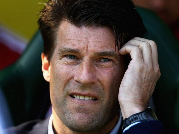 Tin vắn 5/2: Laudrup bị sa thải, Arsenal "rút ruột" Chelsea ảnh 1