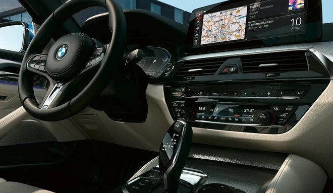 BMW 5 Series mới chính thức ra mắt tại Việt Nam: Thay đổi để dẫn đầu ảnh 3