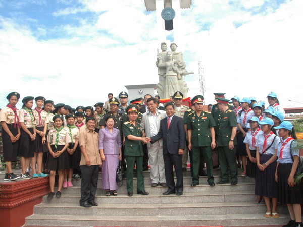 Khánh thành tượng đài hữu nghị Việt Nam-Campuchia và Đài độc lập ảnh 3