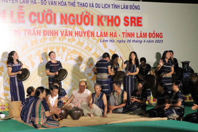 Tái hiện đám cưới người K’ho Sre trong tuần lễ vàng du lịch Lâm Đồng ảnh 2