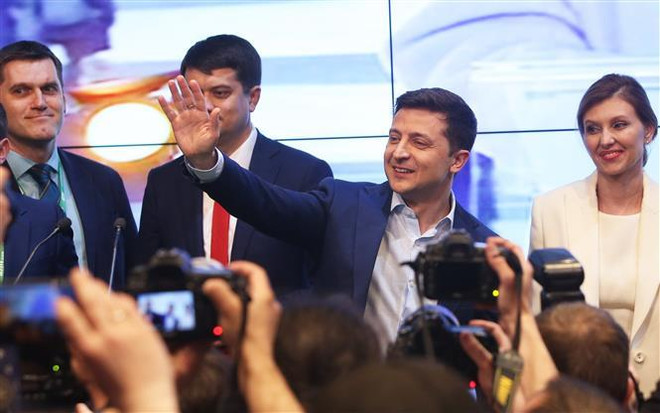 Đường lối chính sách của tân Tổng thống Volodymyr Zelensky đang được giới quan sát chú ý. (Ảnh: THX/ TTXVN) Dự báo về đường lối, chính sách của Ukraine dưới thời đại mới ảnh 1