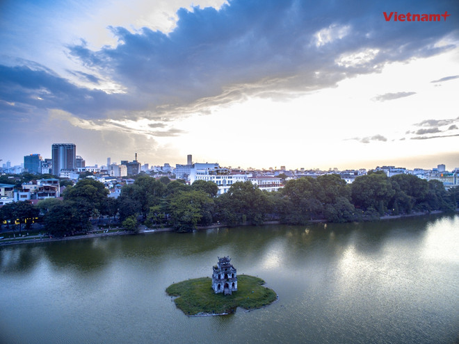 Hà Nội tổ chức lễ thắp đèn xanh tại Tháp Bút vào ngày Thánh Patrick ảnh 1